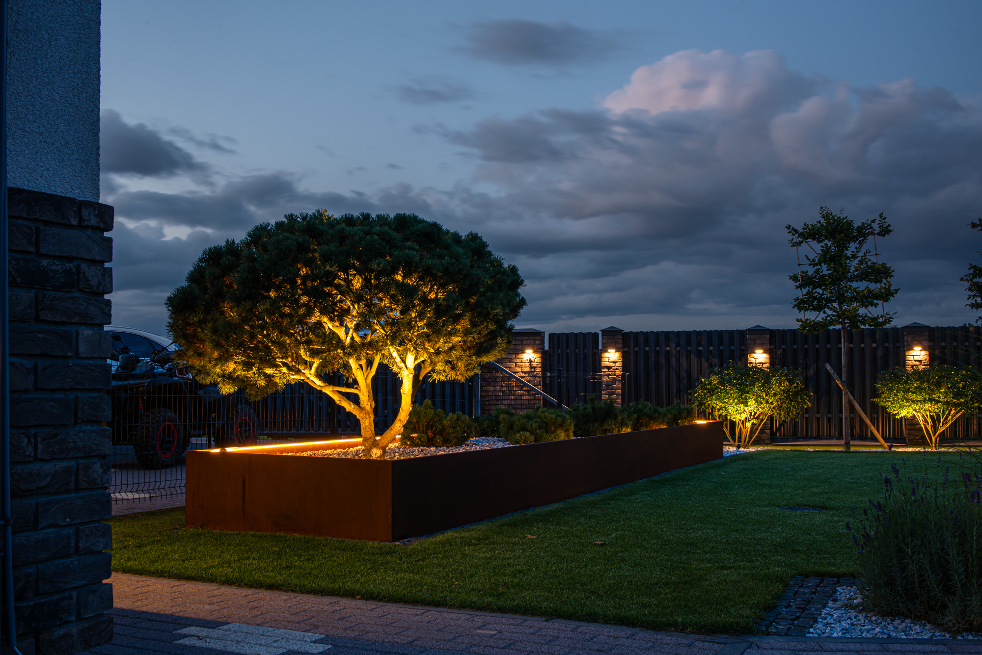 Full width project image